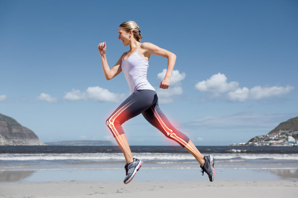 Žena vežba da bi povećala apsorpciju minerala kalcijuma. 
