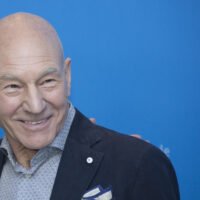 SER PATRIK STJUART