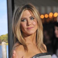 Dženifer Aniston