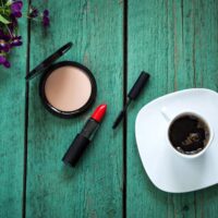 Prolećno čišćenje pribora za šminku