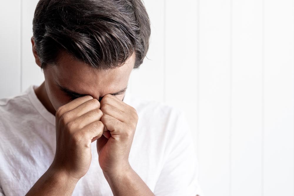 Šta rade muškarci sa neisplakanim suzama