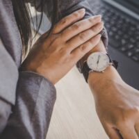Dolazim za pet minuta ili o nepoštovanju uzajamnog vremena | To sam ja
