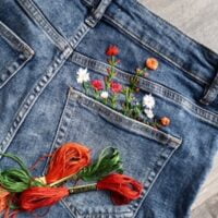 Ukrašavanje farmerki vezom.