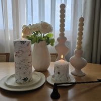 Sveće ukrašene salvetama.