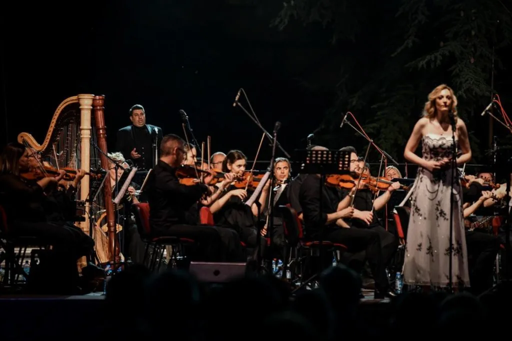 Koncert u Srpskom narodnom pozorištu.