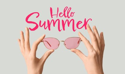 Natpis-Hello summer, naočare za sunce, sa roze staklima.